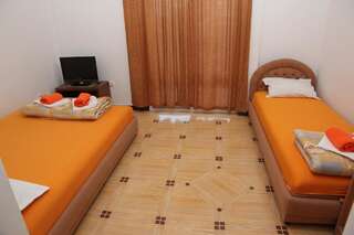 Гостевой дом Guesthouse Civovic Бар Номер-студио с балконом (для 3 взрослых)-5